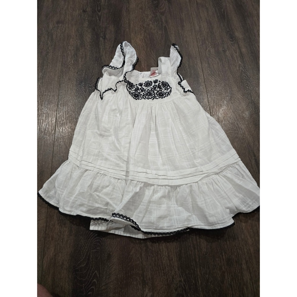 Max Studio Kids White Embroidered Boho Tiered Dress Black Lace Trim Girls 4T